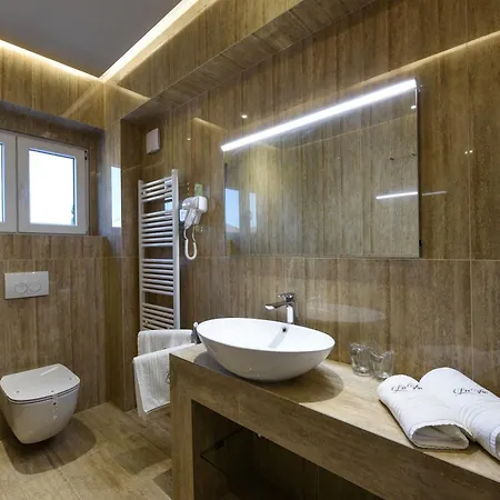 Luxury Lavie 4*