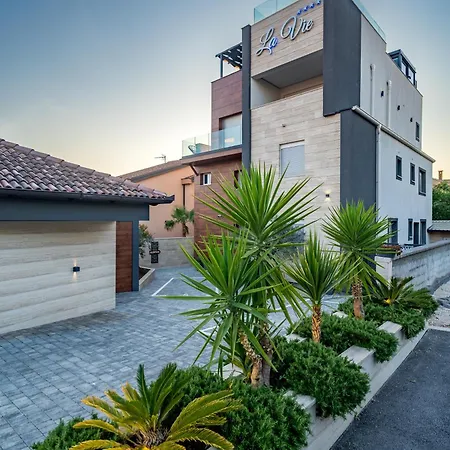 בית הארחה Luxury Lavie זאדאר