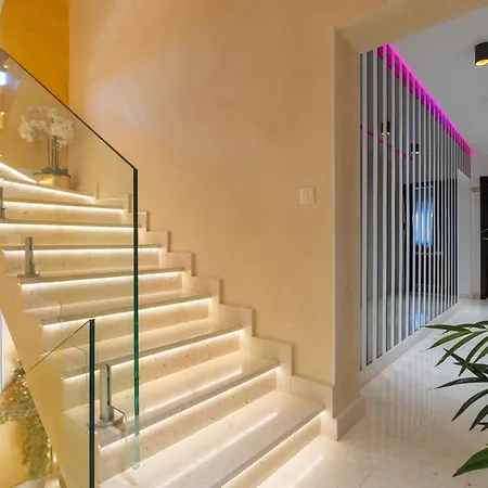 בית הארחה Luxury Lavie זאדאר