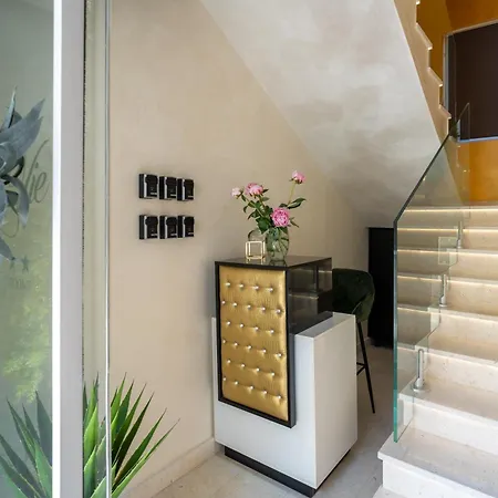 Luxury Lavie 4* זאדאר