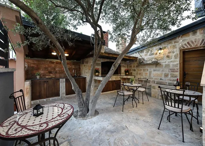 Πανσιόν Luxury Lavie 4*